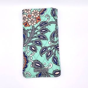 Vera Bradley Sunglasses Sleeve in Fan Flowers